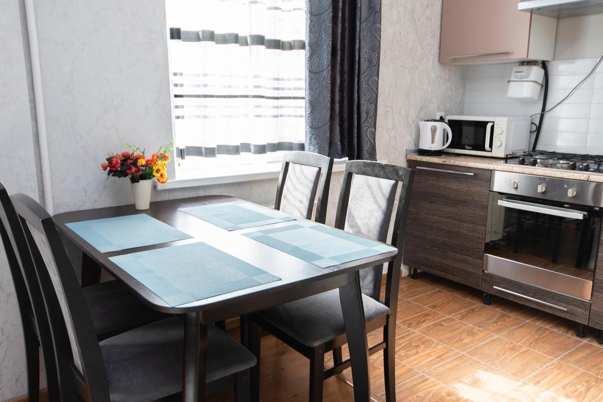Comfortable Apartment In The Golden Square. Alma-Ata Exteriör bild