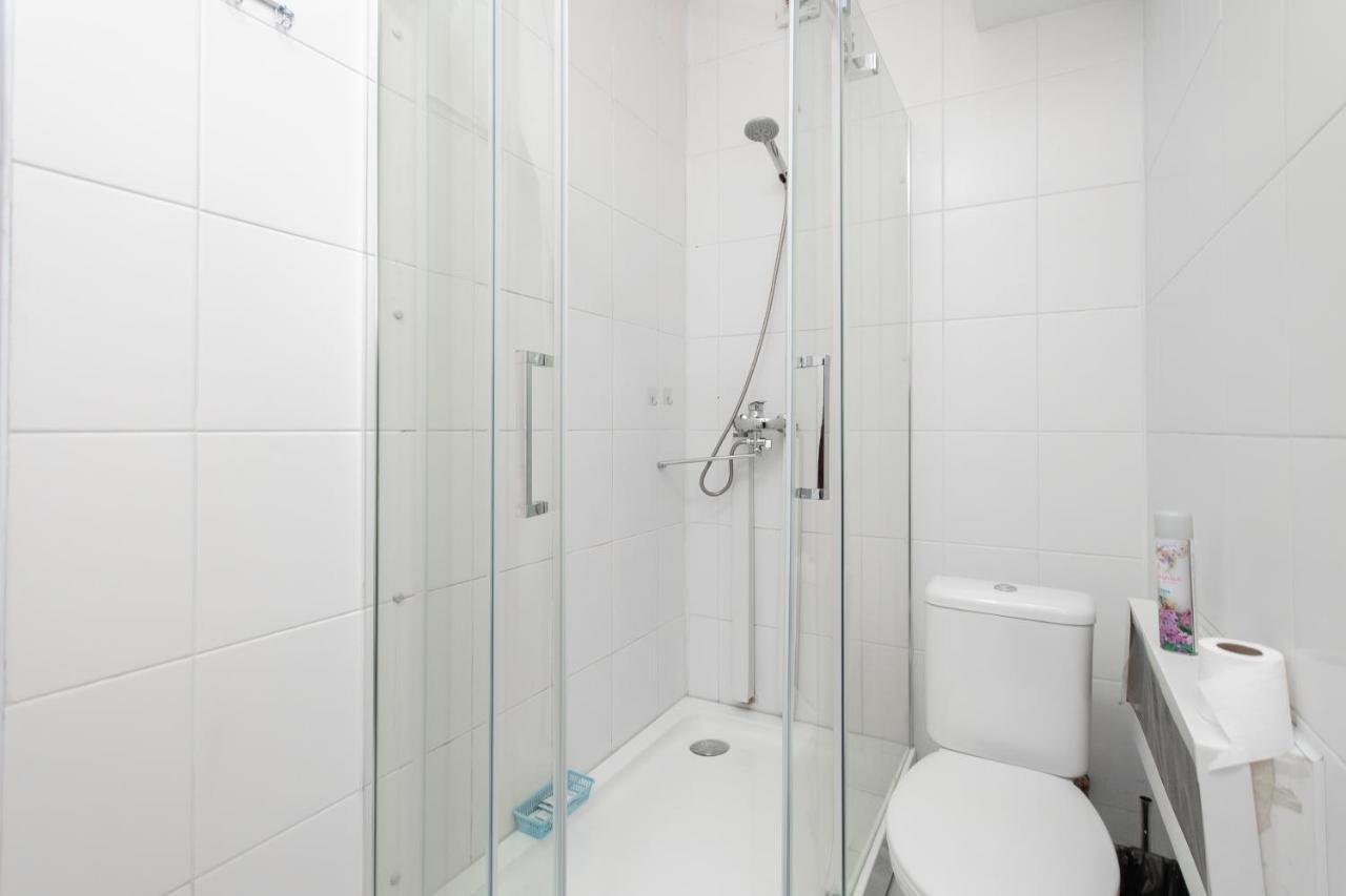 Comfortable Apartment In The Golden Square. Alma-Ata Exteriör bild